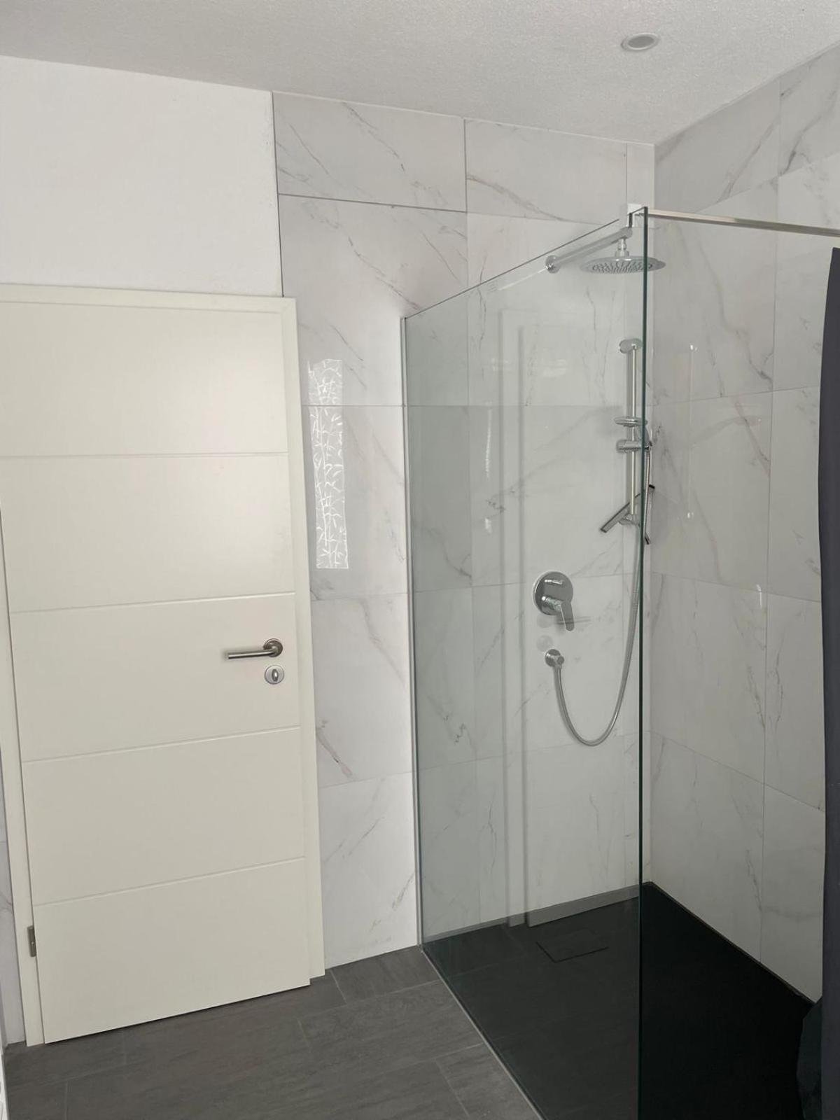 Lakeside Ferienwohnung Friedrichshafen Ngoại thất bức ảnh